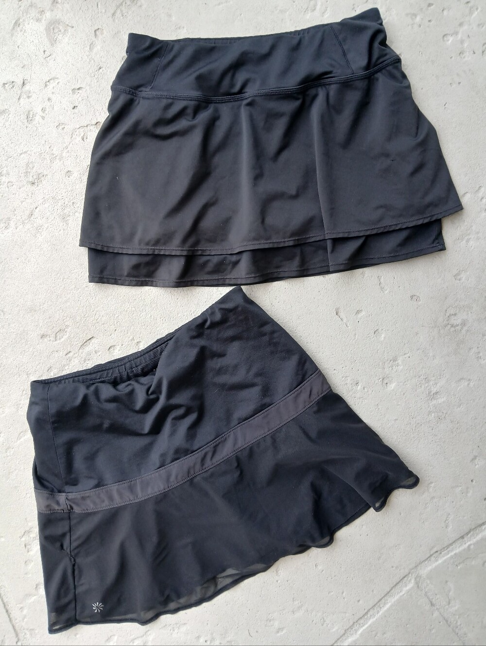 Athleta Split Time Skort Black XS AND Athleta Upbeat SKORT XS